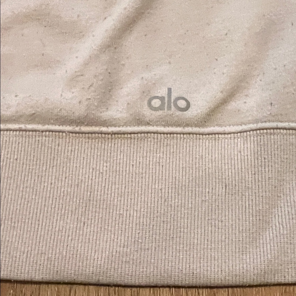 Alo Light Grey Crewneck Sweatshirt Small Worn with some pilling- - Picture 9 of 15
